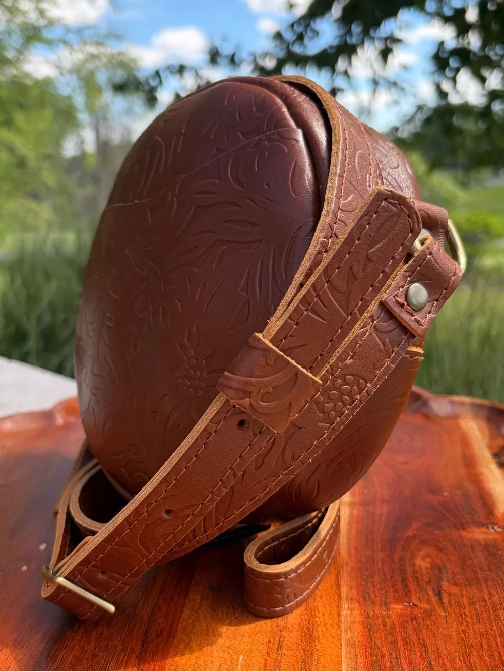 Portland Leather Meadow Embossed Small Circle Crossbody Like New